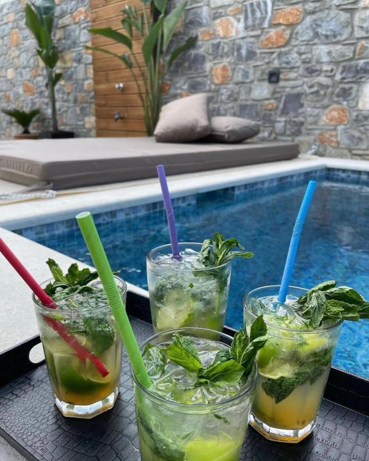 Del Sol Suites Skiathos stad Exteriör bild