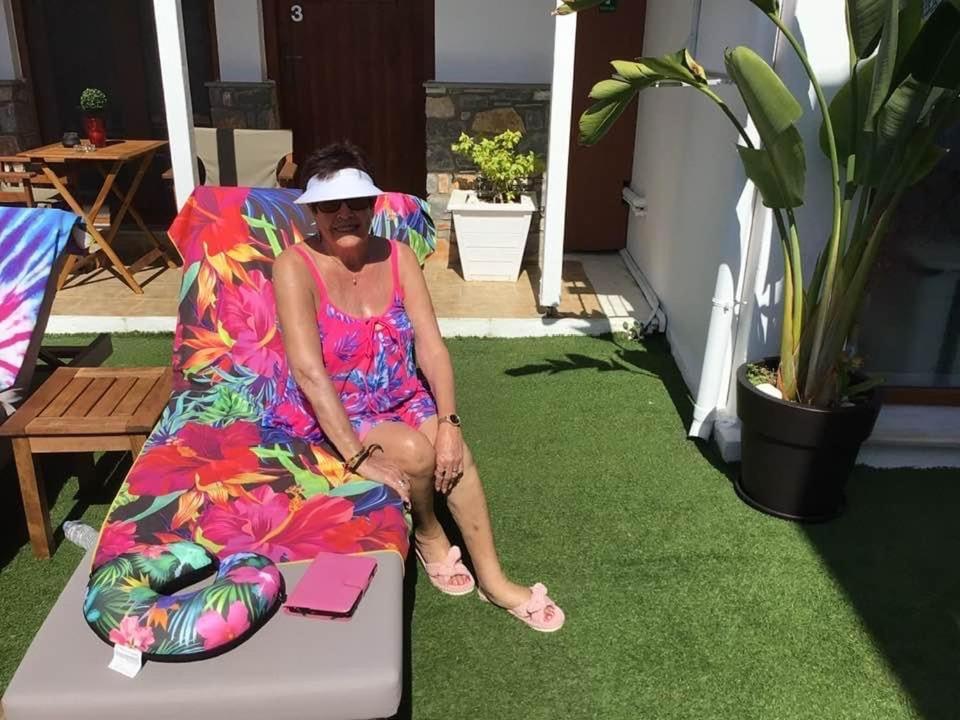 Del Sol Suites Skiathos stad Exteriör bild