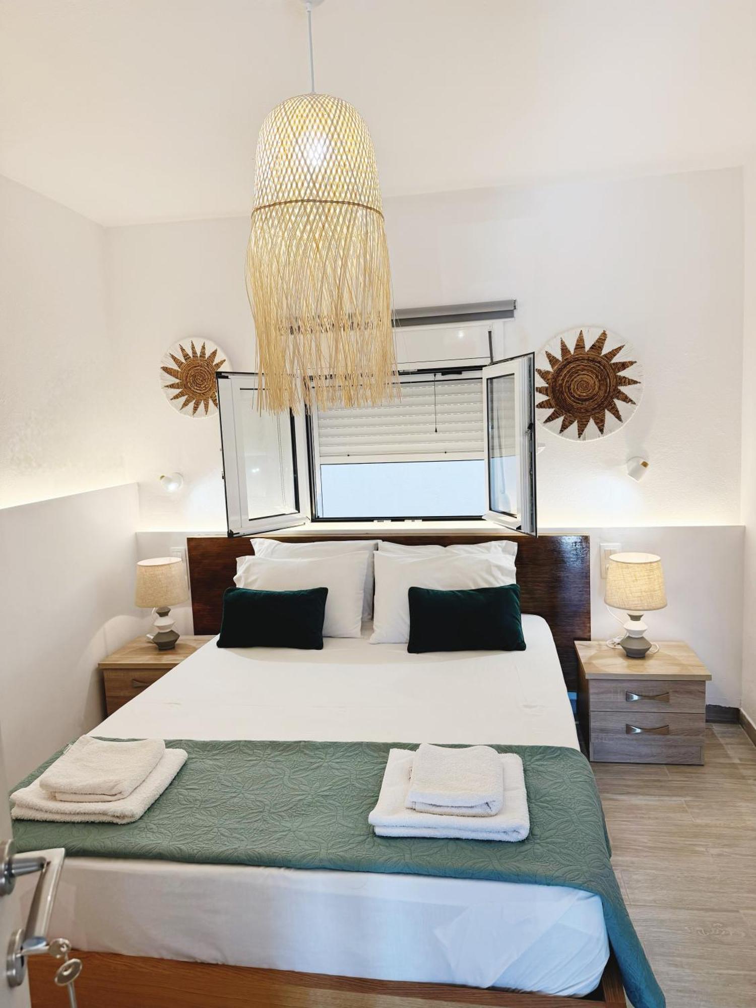 Del Sol Suites Skiathos stad Exteriör bild