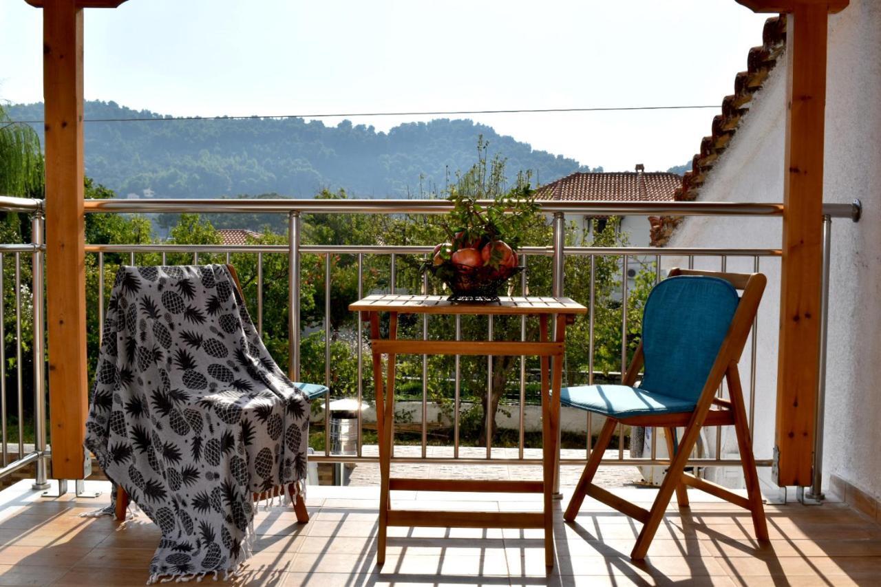 Del Sol Suites Skiathos stad Exteriör bild
